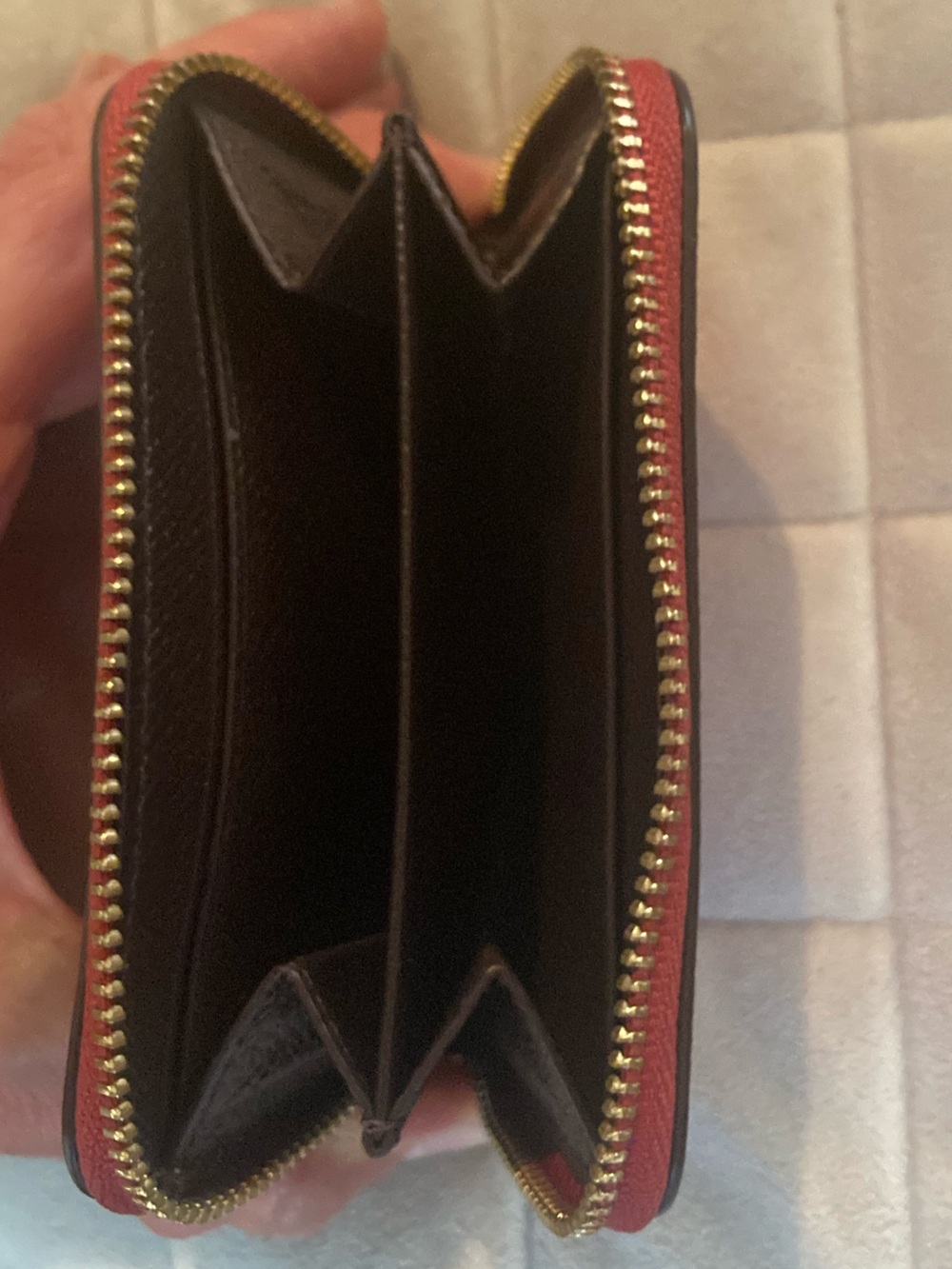 Coach Like New Small Zip-Around Wallet/Card Case in Bright Pink with Gold Logo/H - Picture 3 of 3